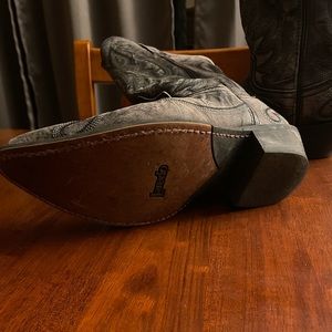 MENS OR WOMENS Black Laredo boots Men’s size 8, Women’s size 9.5